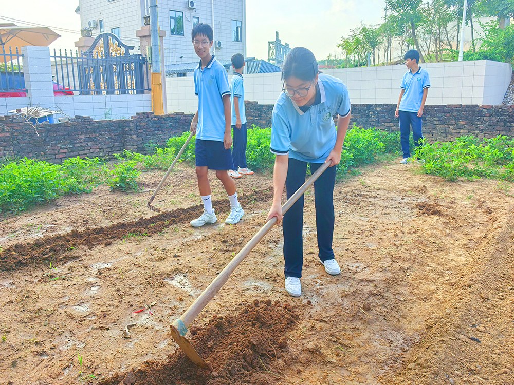 拉萨正规全封闭管教学校怎么联系?本地寄宿培育机构筛选指南